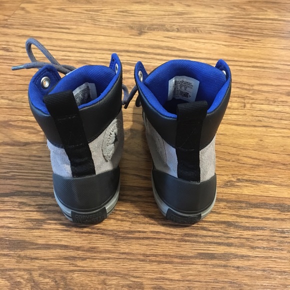 🔵 Kid’s Converse Chuck Taylor All Stars 🔵 - Picture 3 of 5